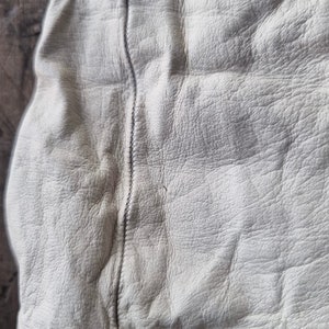 Vintage White Leather Long Gloves with Stitched Detailing Size 6