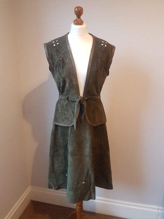 Vintage 70's Olive Green Leather Suede Cut Out Det