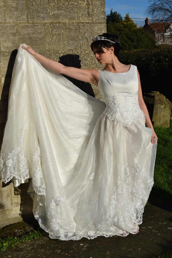 Vestido De Novia Antiguo Sencillo Boda Civil Vestido De Novia