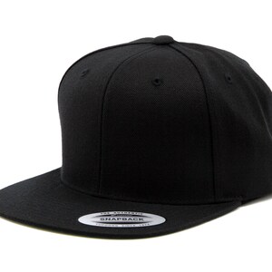 YUPOONG Black Snapback #6089