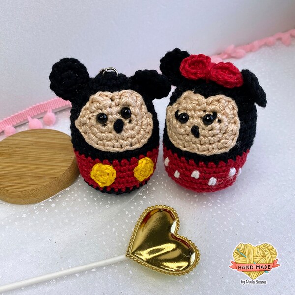 Maus Liebhaber Schlüsselanhänger | Minnie und Mickey Amigurumi häkeln | 2er Set | Roter und schwarzer Schlüsselanhänger | Geburtstagsgeschenk, Handgemachtes Geschenk, Amigurumi Spielzeug