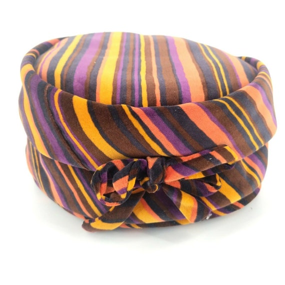 Vintage 1960s Womens Pill Box Hat Christine Origin