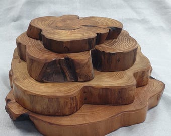 Tovagliette rustiche in legno / Centrotavola / Grandi fette di tronco. Decorazioni per la casa adatte a tutte le occasioni.