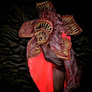 Inspired DemogorgonMask,upsidedown mask,strangerthings inspired mask, flower face mask,strangerthings costume halloween costume2025,handmade