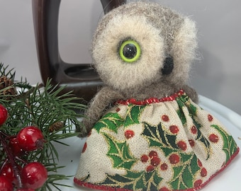 Needle felted ornament owl