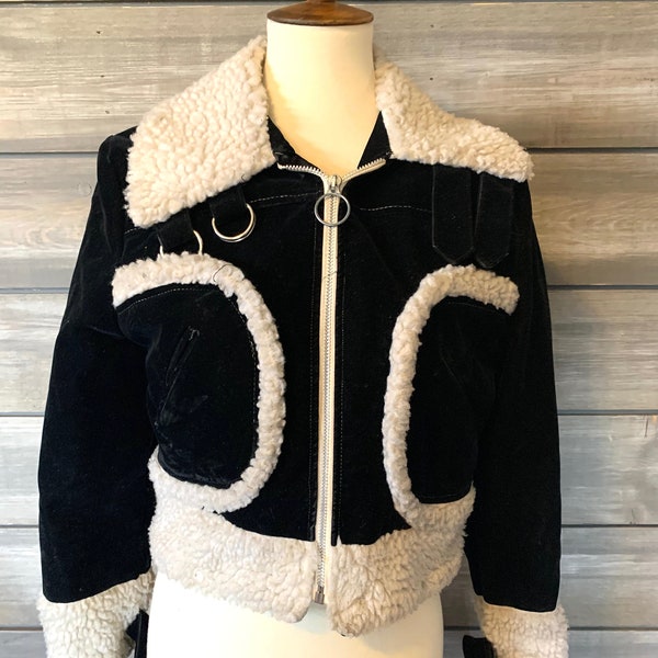 Vintage Black Jacket/coat, RETRO Crop Jacket, Vintage Jacket, Vintage Clothing, Thrifted Clothing, Vintage Faux Fur Jacket