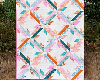 The Carly Quilt *Pieced Quilt Pattern - Fat Quarter & Fat Eighth Friendly * By: Erica Jackman of Kitchen Table Quilting