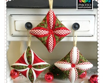 Cathedral Window Ornaments *Pattern* From: Shabby Fabrics    SF48699