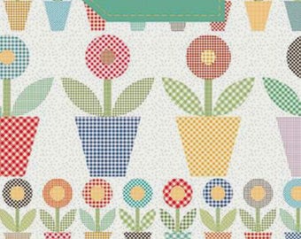 Gingham Garden *Applique Quilt Pattern* By: Lori Holt of Bee In My Bonnet Co - Riley Blake