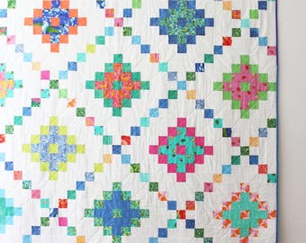 Pixel Chain  *Jelly Roll Friendly Quilt Pattern in 3 Sizes * From: Cluck Cluck Sew