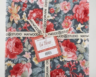 La Fleur- Woolies Flannel *10x10 Layer Cake* By: Maywood Studio  SQ-MASLAFF