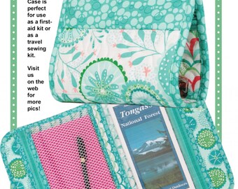 Just In Case *Sewing Pattern - Handy Folding Organizer with Inner Zippered Pockets* From: by Annie