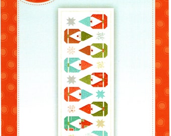 Gnome for the Holidays *A Layer Cake Friendly Table Runner Pattern* By: Sandy Gervais of Piece From My Heart  #711