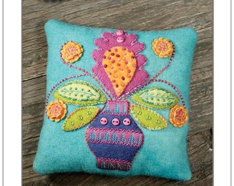 Canna Blossom *Pincushion Pattern for Wool, Hand Stitching & Embroidery* By: Sue Spargo