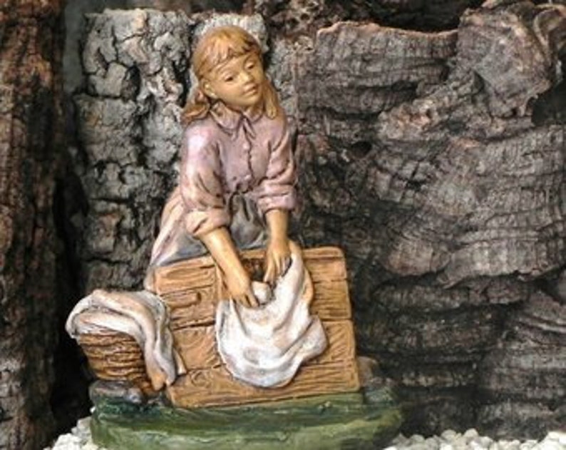 Nativity Scene Villager Fisherman Figurine Euromarchi Presepio Figuras Pesebre