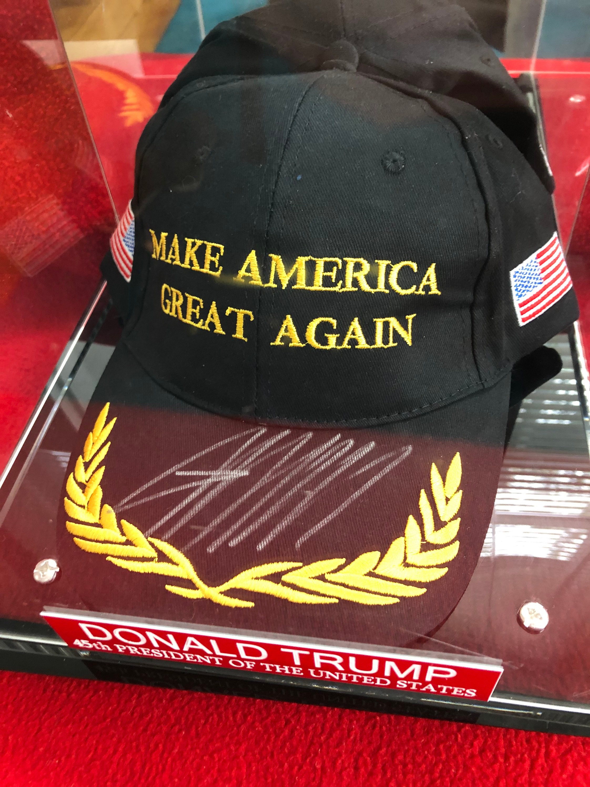 Donald Trump Signed Autographed Keep America Great Baseball Cap