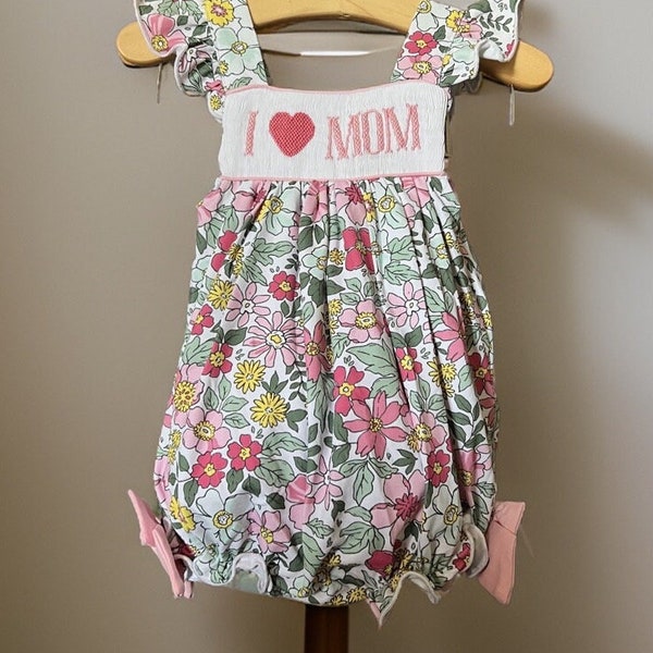 Ready to ship-I Love Mom Smocked Floral Girl Bubble