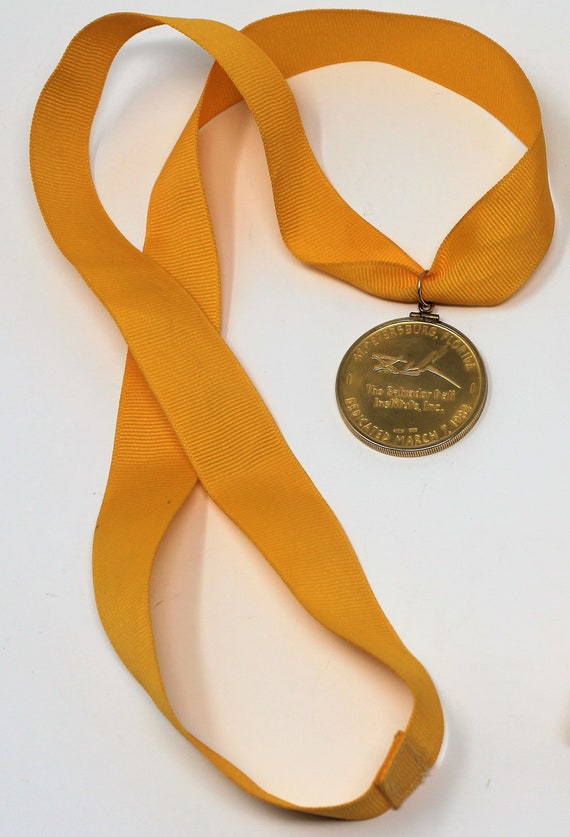Salvador Dali Institute Dedication Coin / Medal /… - image 2