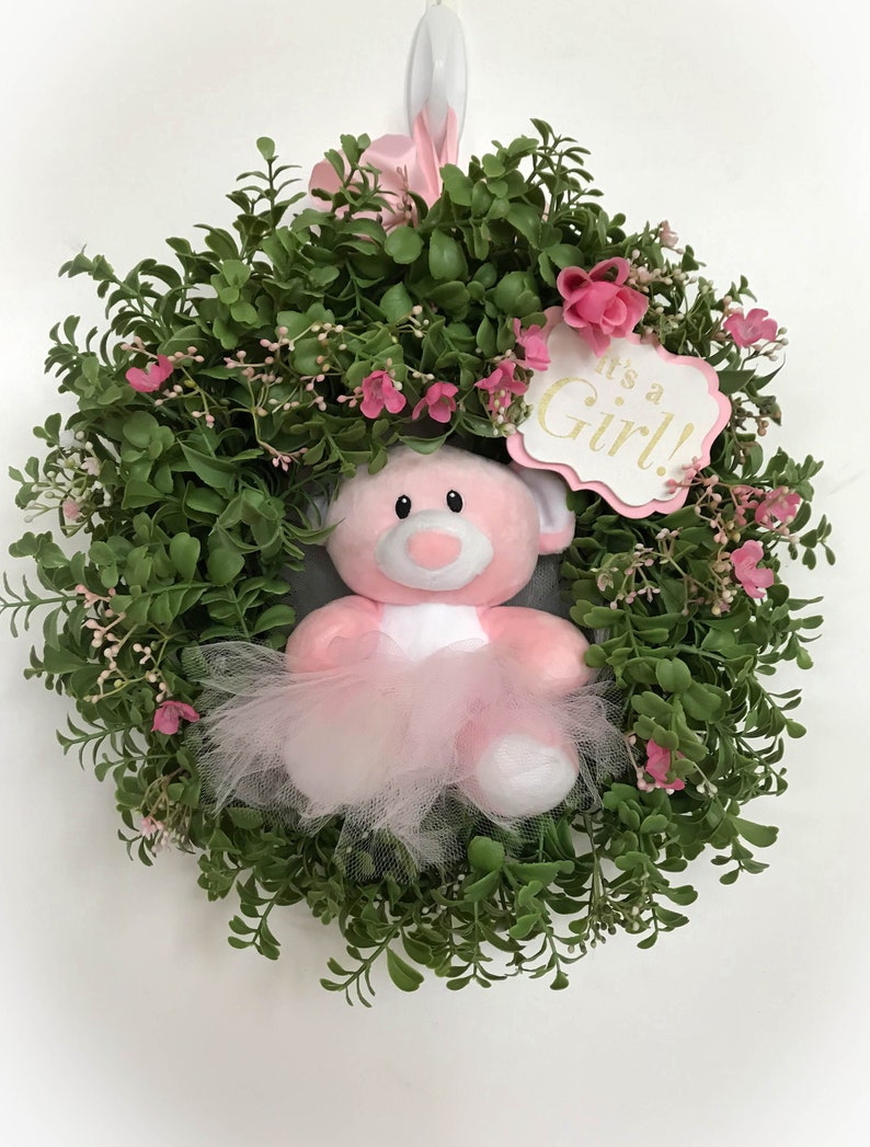 It S A Girl Wreath Baby Shower Image 0