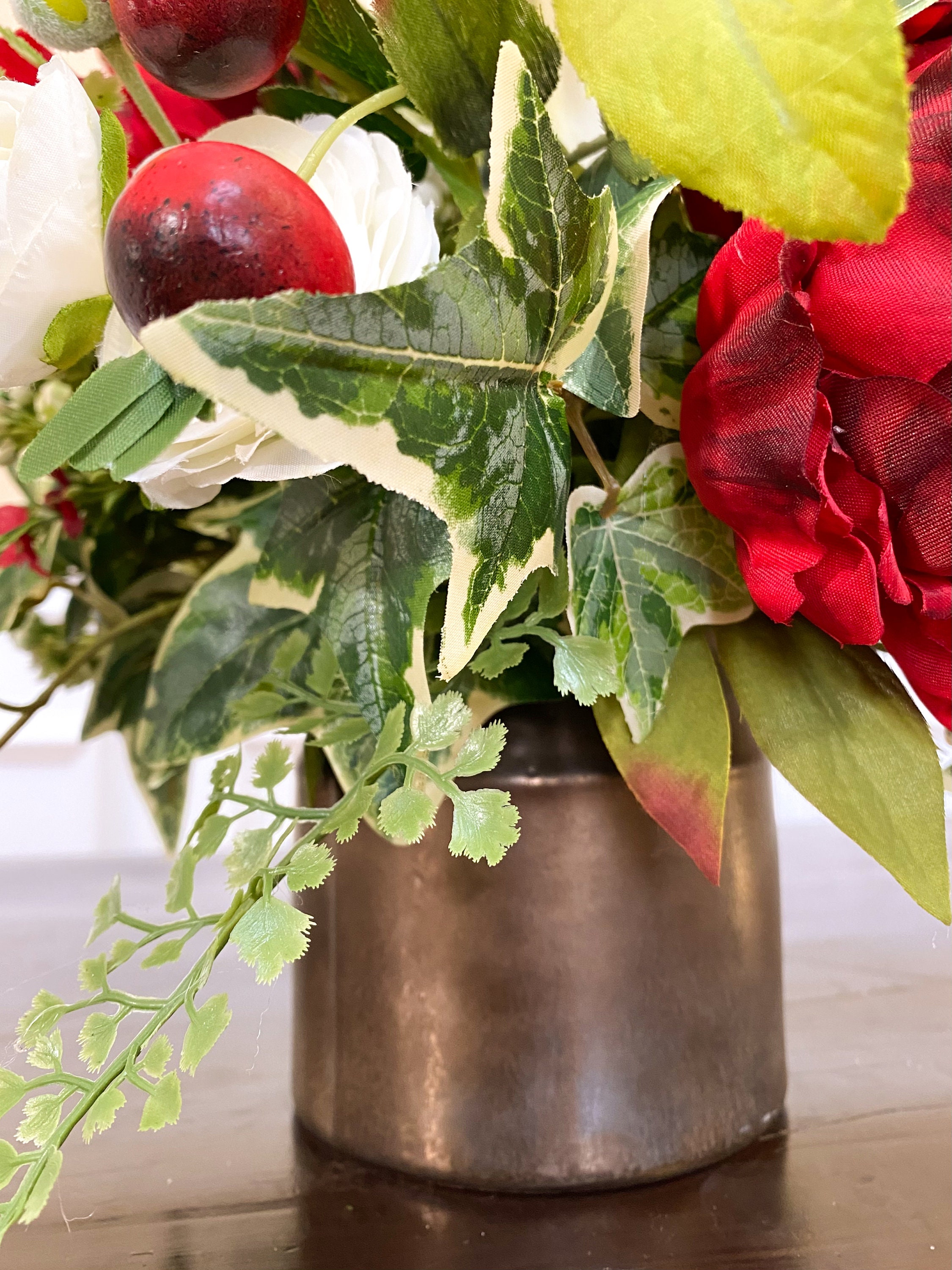 Exquisite Red and White Flower Centerpiece Artificial Flower Etsy