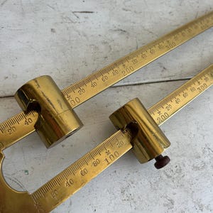 Vintage Scale, Vintage Heavy-Duty Brass Scale, Vintage Hardware & Home Decor | Vintage Scale for Farmhouse Decor, Industrial Scale 28”