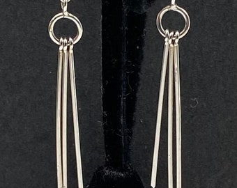 925 Argent Sterling Broche Rond Rubis 2mm Marcassite Cheval Gemme Bijoux
