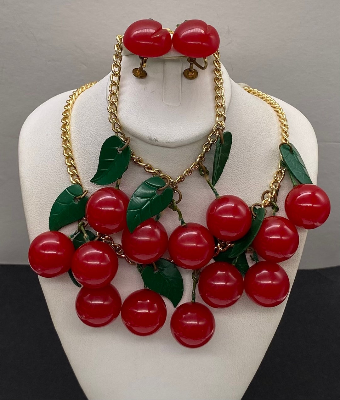 Antique Bakelite Celluloid Art Deco Red Cherries Hanging Jewelry Set  Necklace, Bracelet & Matching Earrings - Etsy