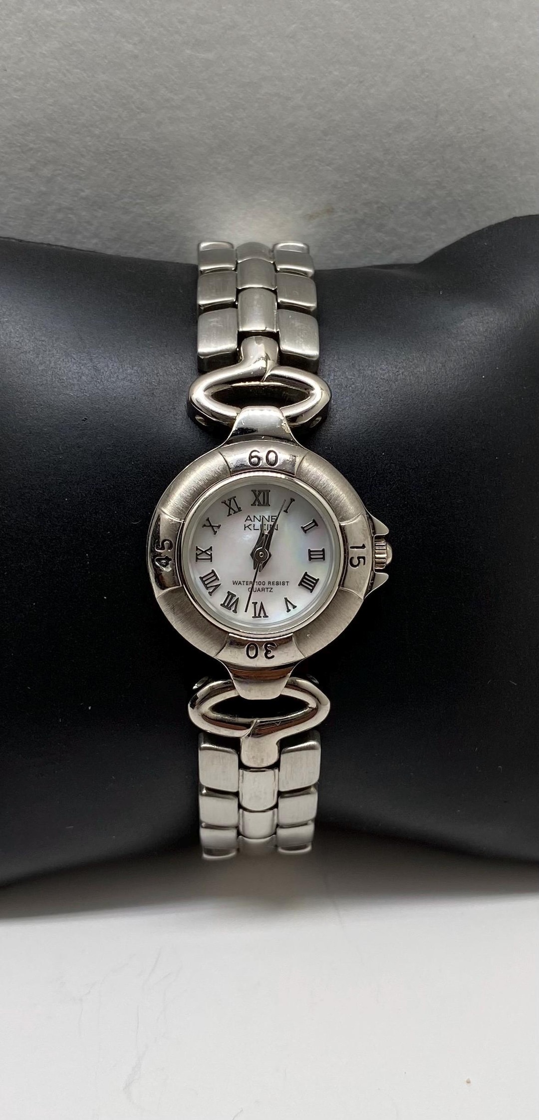 Anne Klein Women's Classic main image 1