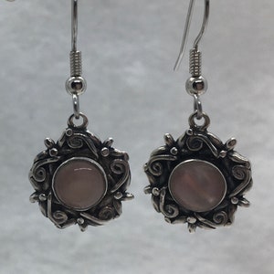 Vintage jewelry sterling silver flower pink mother of pearl earrings