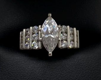 Vintage Sterling Silver & Cubic Zirconia Cluster Ring Size 6.75