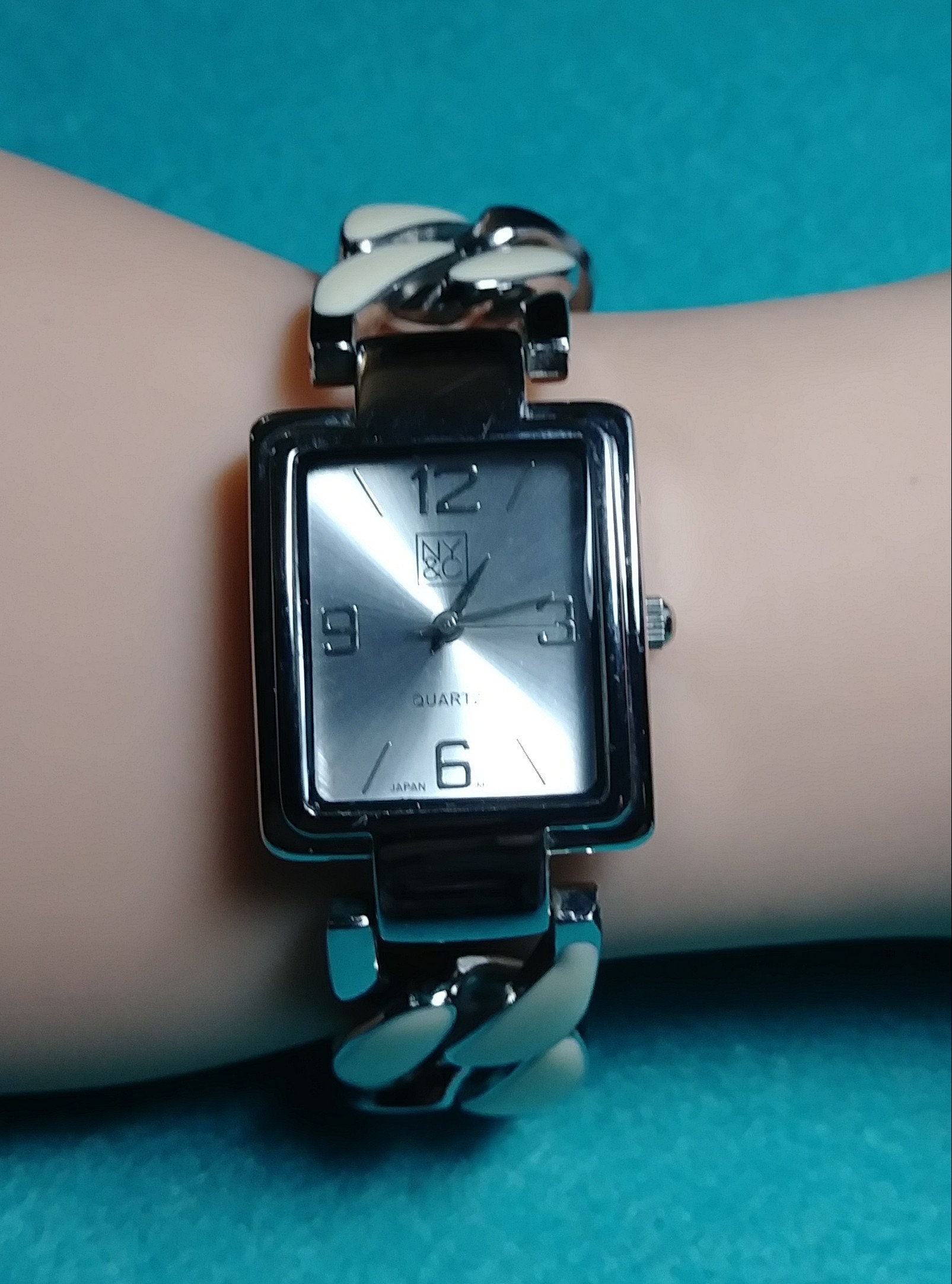 New York & Co. Women display picture 2