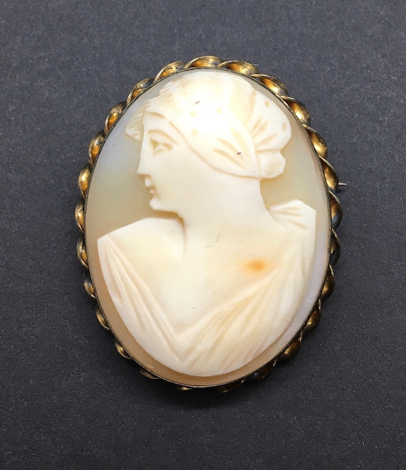 Antique Gold Filled Cameo Brooch (A7731)