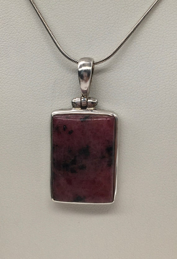 Vintage sterling natural red stone necklace - image 1