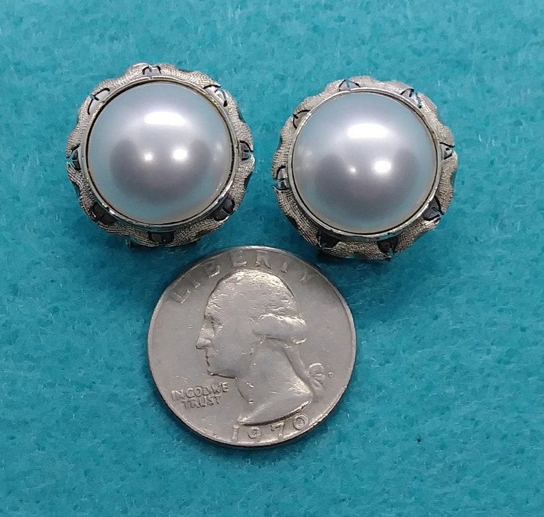 Vintage mabe pearl sterling silver stud earrings