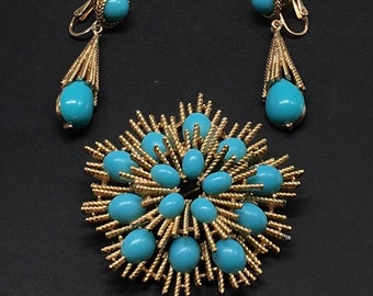 Vintage Avon Brooch & Matching Earring Set Starburst Faux Turquoise Cabochon Stones