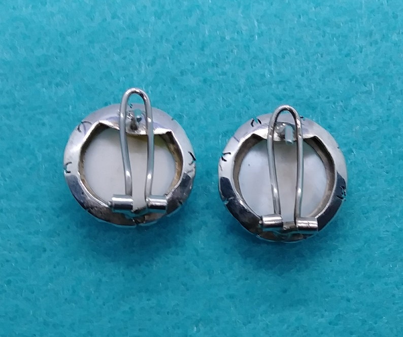 Vintage mabe pearl sterling silver stud earrings