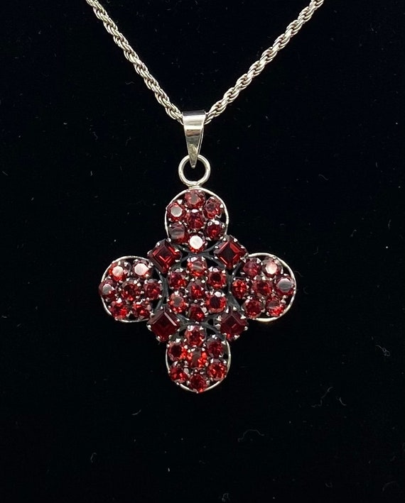 Vintage Sterling Silver Red Garnet Cluster Cross P