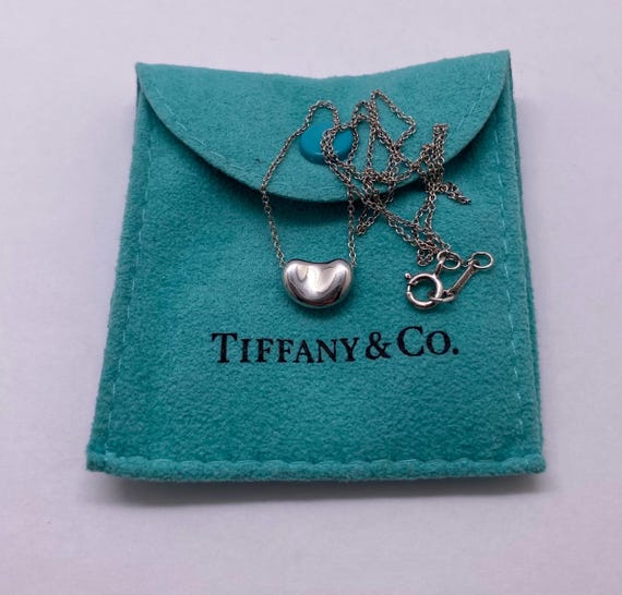 Tiffany & Co 925 Sterling Silver Peretti Bean Heart Necklace 16