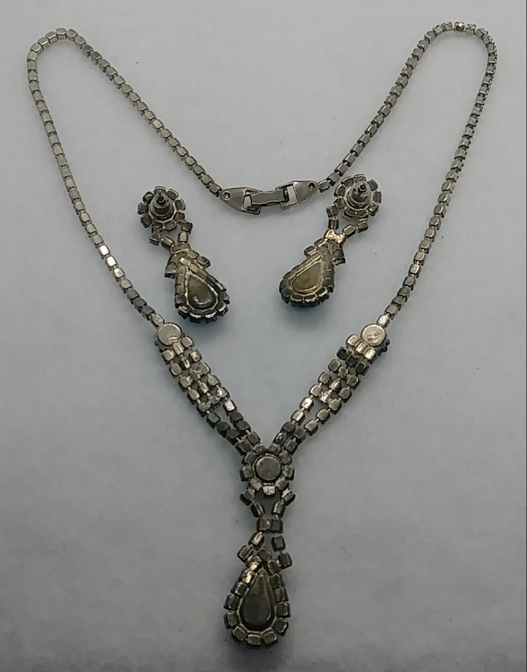 Yazilind Set Gioielli Donna: Collana E Orecchini Pendenti A Goccia Con Strass Trasparenti E Blu, In Lega Metallica