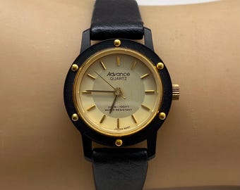 Vintage Diamond Quartz Watch, Gold-tone Black Alligator  display picture 3