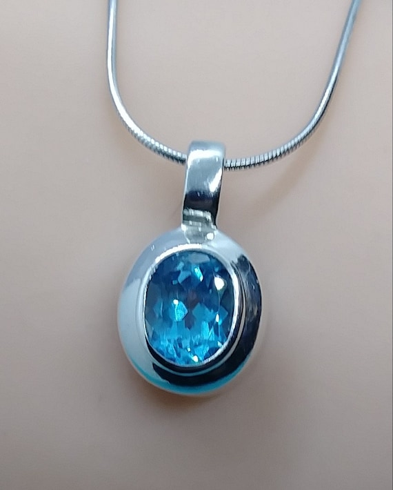 Vintage Jewelry sterling silver blue topaz neckla… - image 1