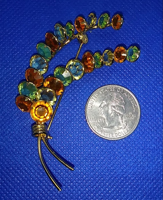 Vintage flower crystal brooch pin - image 1