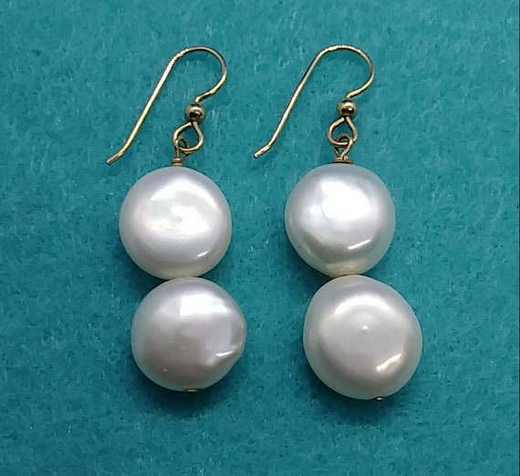 Vintage gold filled natural pearl earrings - image 1