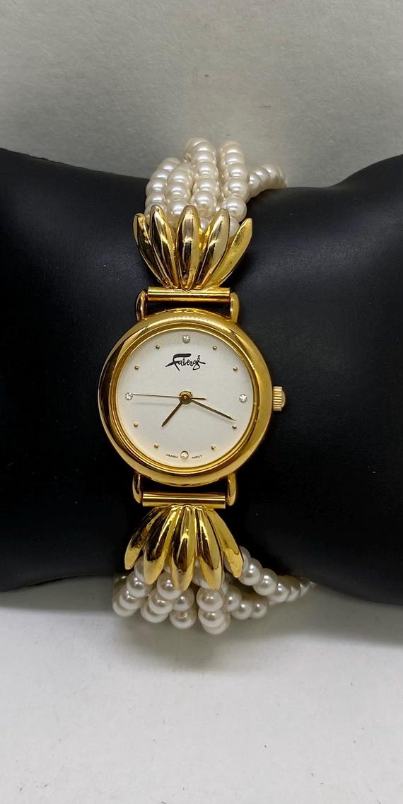 Vintage Classic Gold Tone & Faux Pearl Faberge Women display picture 1