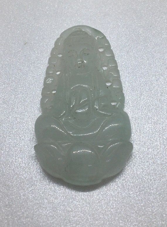 Vintage jewelry natural jade Guan Yin Buddha penda