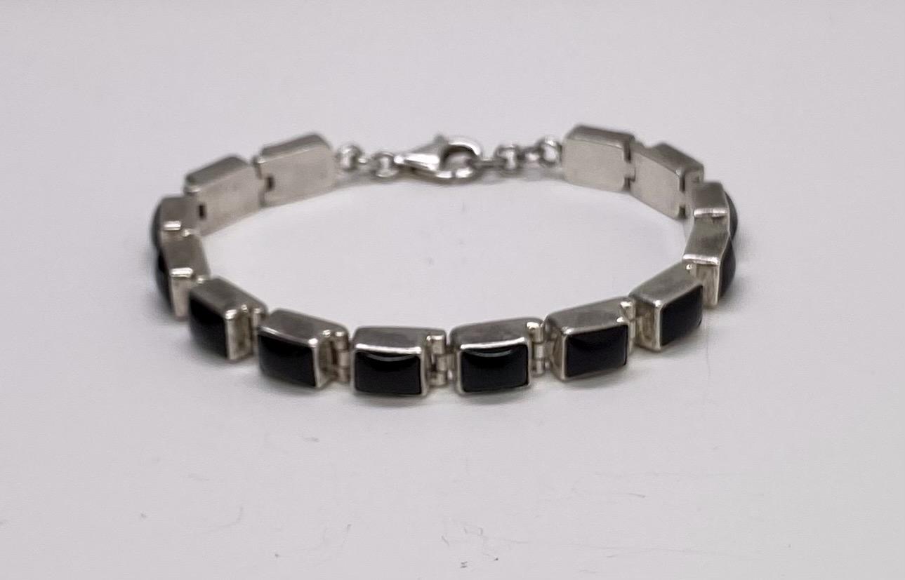 ブレスレット LESS IS MORE Oval Onyx Bracelet Vintage Sterling Silver & Black Onyx Bracelet - Etsy