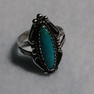 Vintage Southwest Sterling Silver Navajo Turquoise Ring Size 7