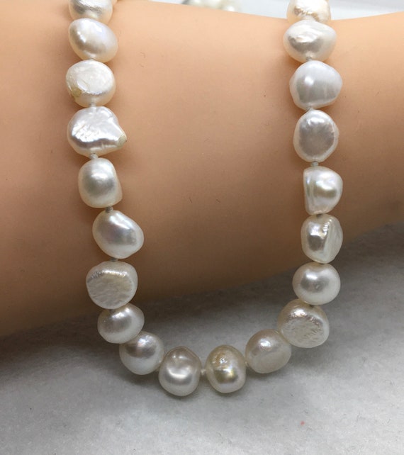 Vintage natural white pearl necklace - image 3
