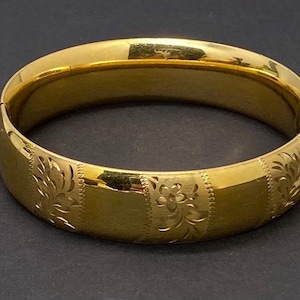 Vintage Art Deco Signed 14k GF Marathon Etched Flower Hinge Bangle Bracelet Yellow Gold Mid-century Jewelry