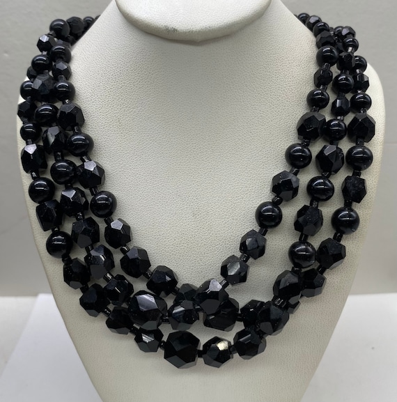 Vintage Endless String of Black Onyx and Gold-Filled Bead Necklace 28